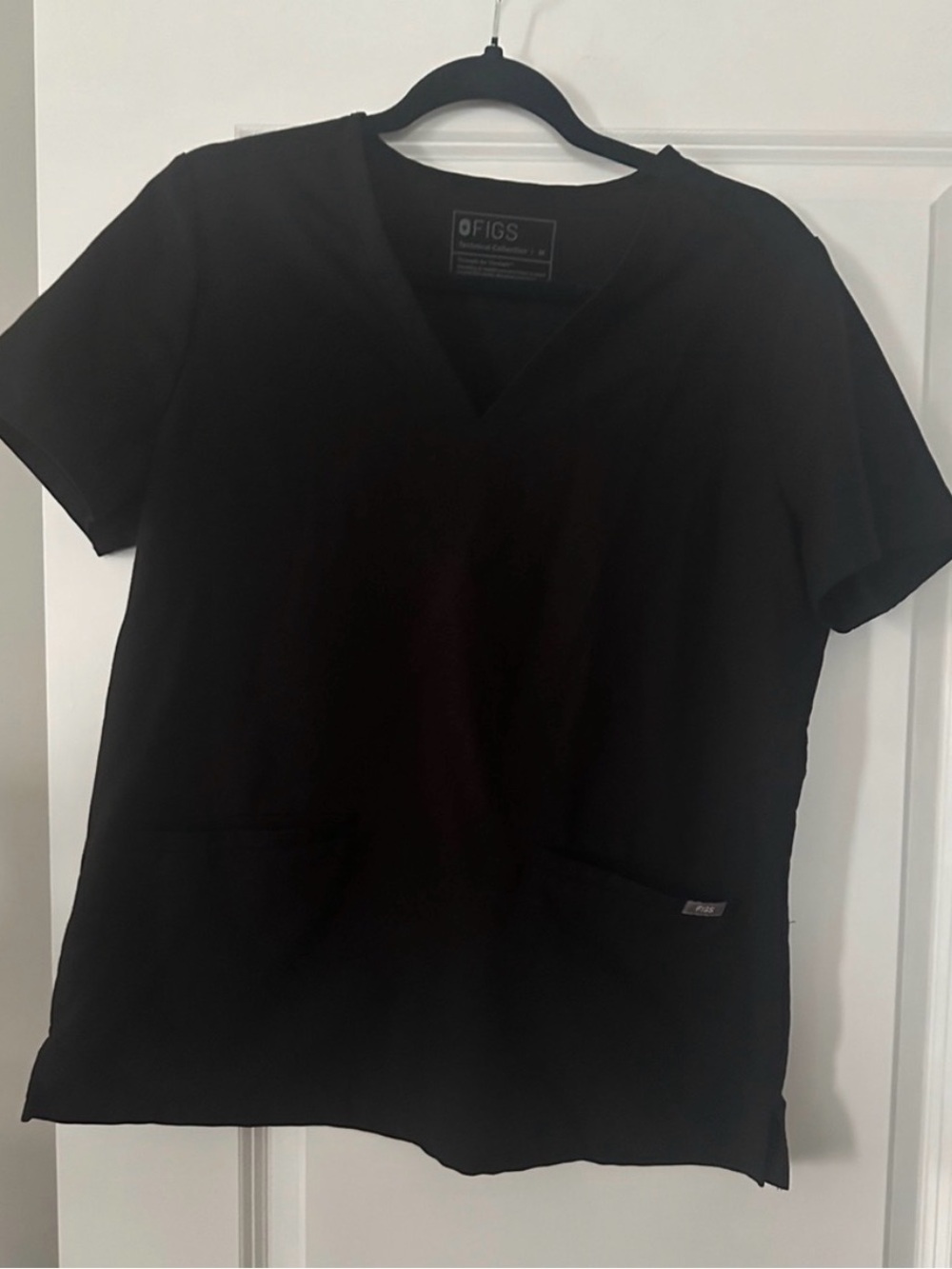 Figs Black V-Neck Short Sleeve Scrub Top